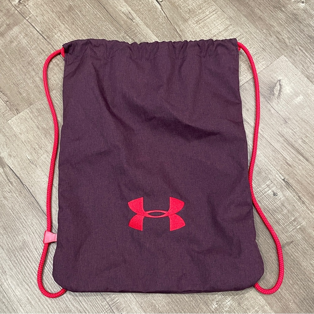 Under Armour Drawstring Backpack Purple Red Heathered Sackpack Sternum Clip